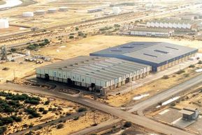 Bardage industriel garanti jusqu'aux 20 ans  l'usine d'ERSHIP  Huelva (Espagne) 