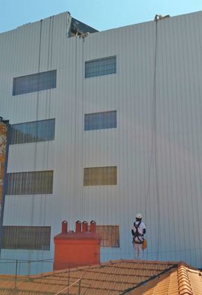 Rehabilitacin de fachada trasera del edificio AuzoFactory en el barrio de Matiko (Bilbao)  - Espaa 