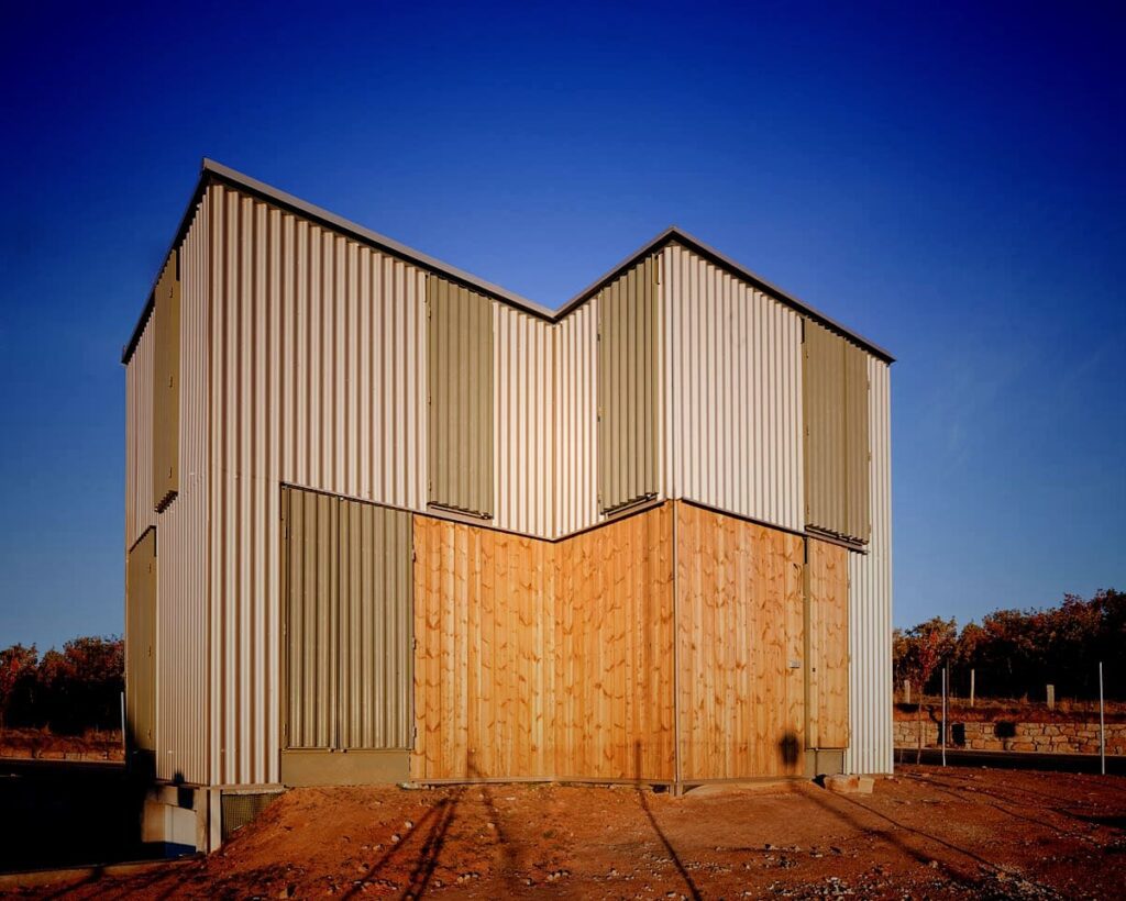 Fachada Ventilada para Viviendas industrializadas Cuatro50 en Ávila- España
