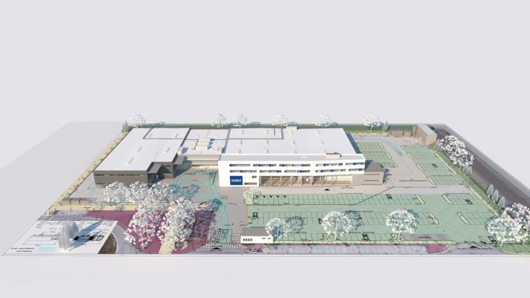 7.500 m² de cubierta deck para la ampliación de Olympus Iberia en Coimbra - Portugal