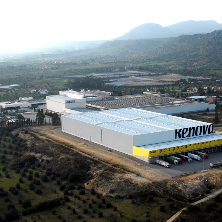 Rehabilitación de cubierta de Renova con el perfil INCO 100.3 Deck en Torres Novas - Portugal.
